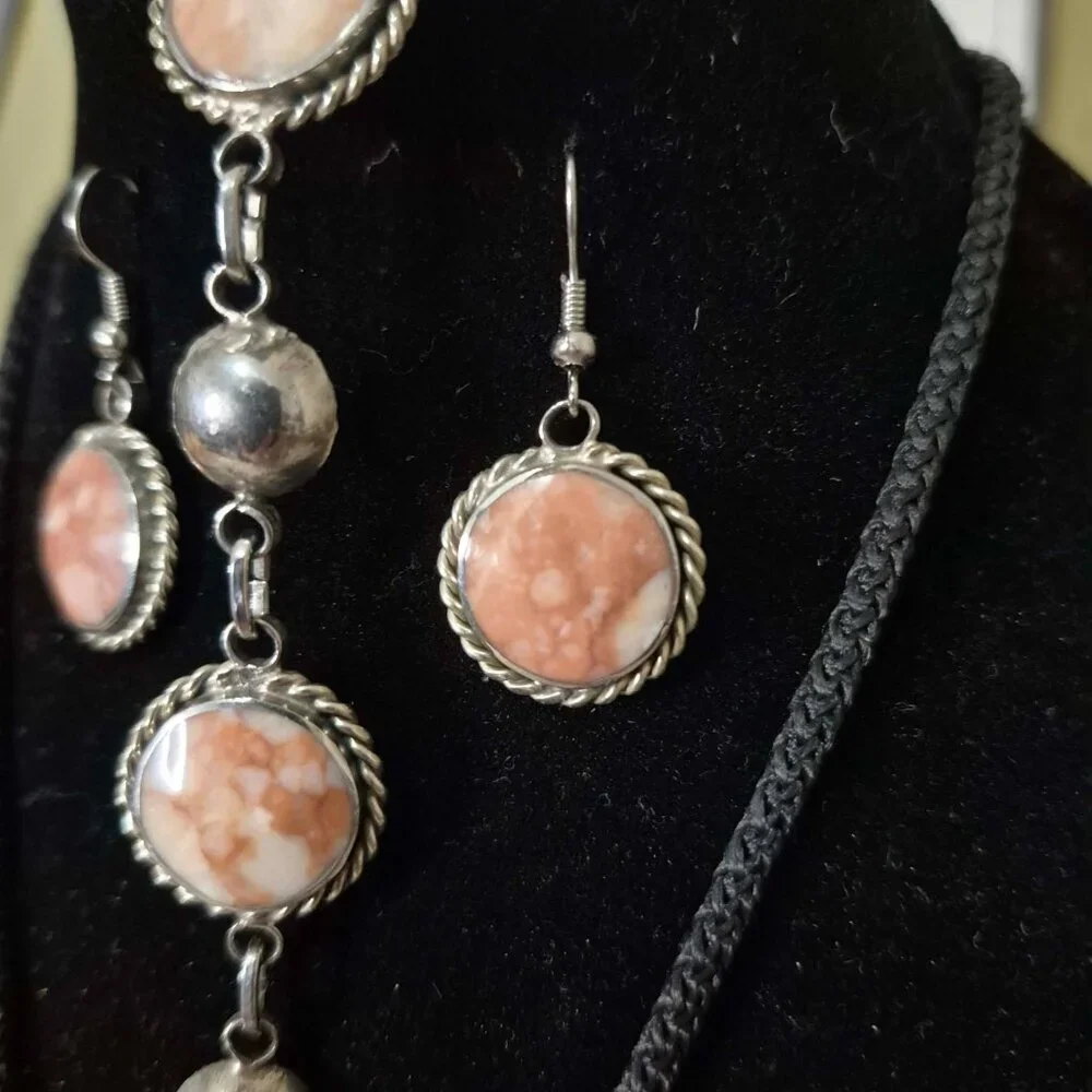 Vintage Pink Natural Stone & Silver Tone Artisan Set - Pendant Bracelet Earrings - Picture 7 of 10